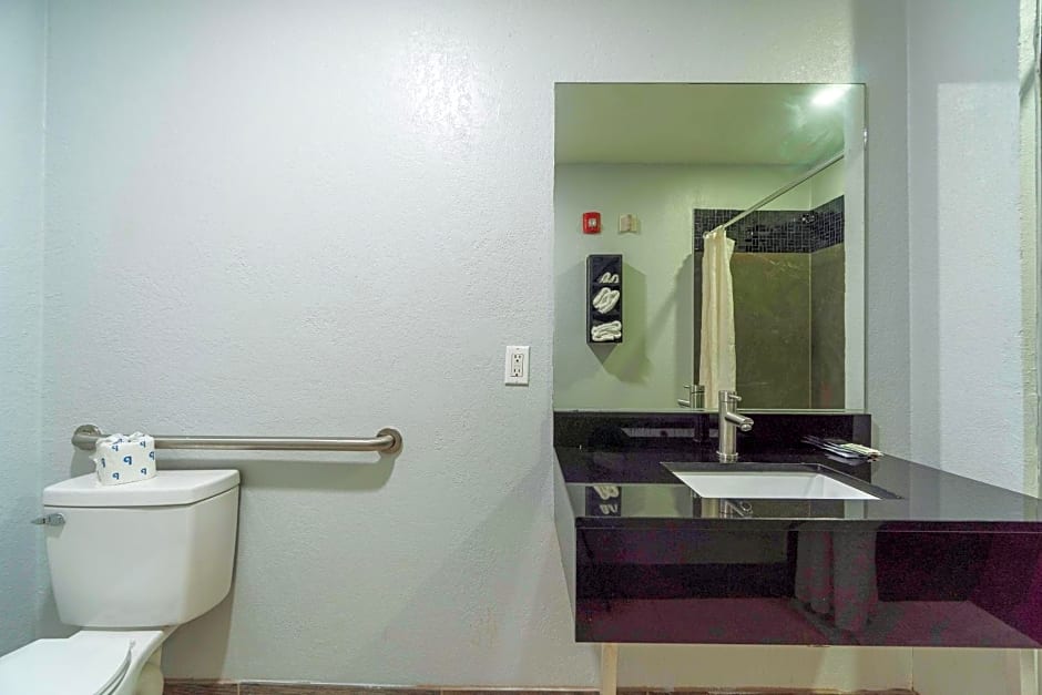 Xpress Inn & Extended Stays