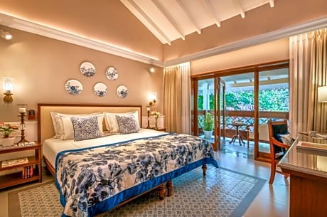 Luxury Room Garden View with Sitout King Bed