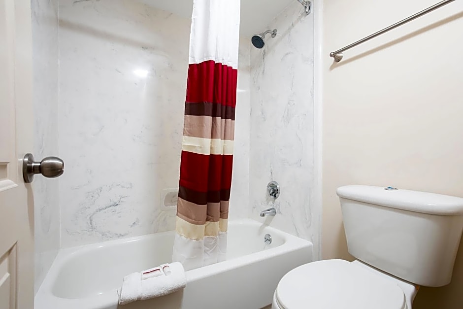 Red Roof Inn PLUS+ Birmingham East – Irondale/Airport