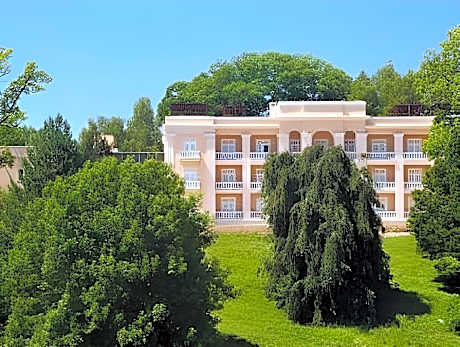 Hotel Aleksander Medical & SPA