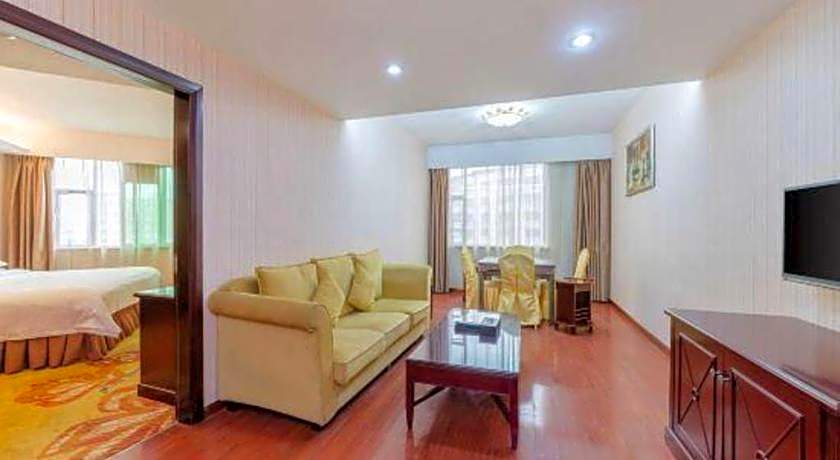 Vienna Hotel Meizhou Mei County Airport