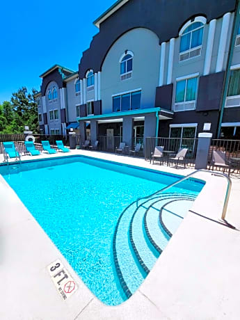 Best Western Plus Blue Angel Inn