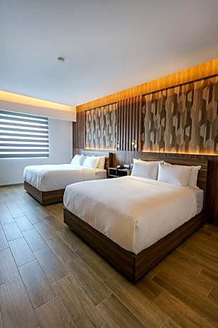 Queen Suite with Two Queen Beds - Non Smoking/Interior Hall