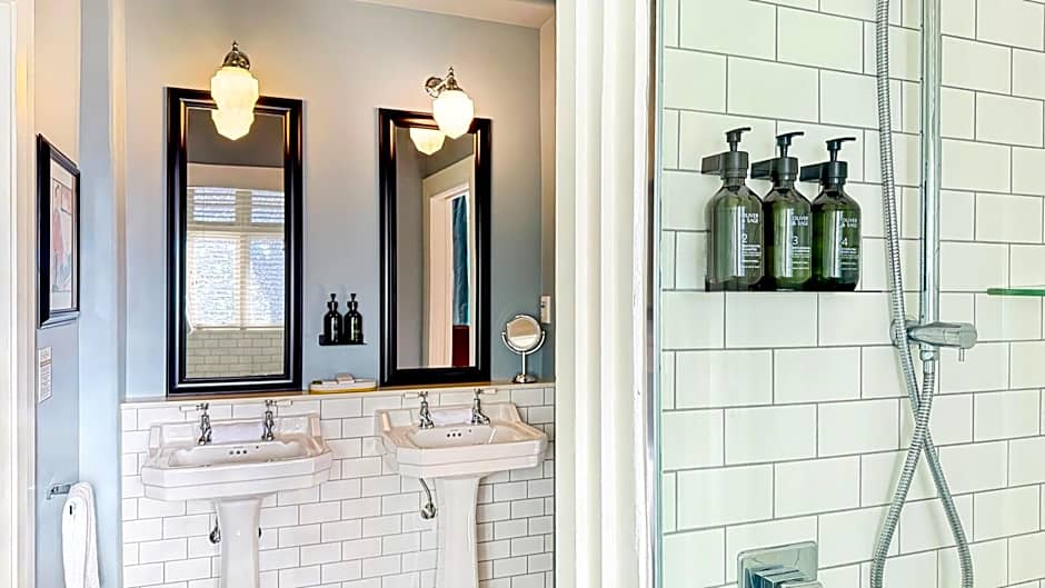 Art Deco Masonic Hotel