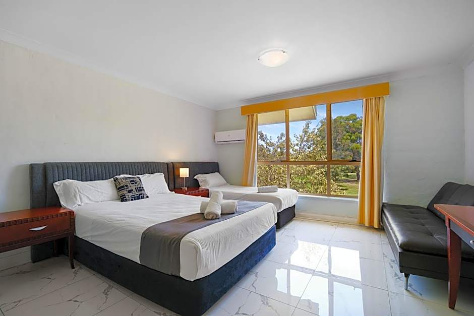 Golf Place Inn Wollongong