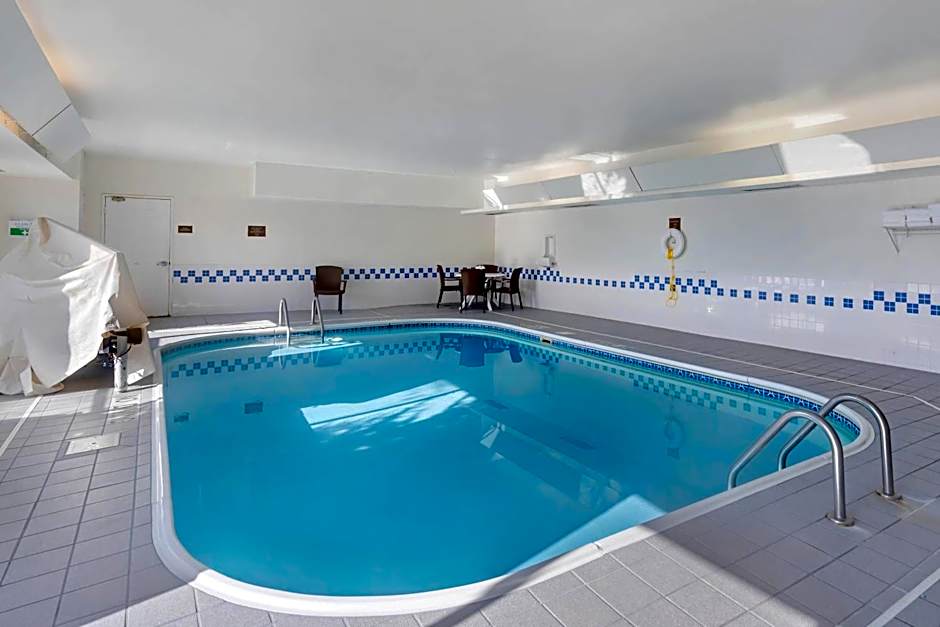 Comfort Suites Normal University area