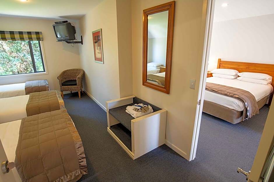 Baycrest Thermal Lodge