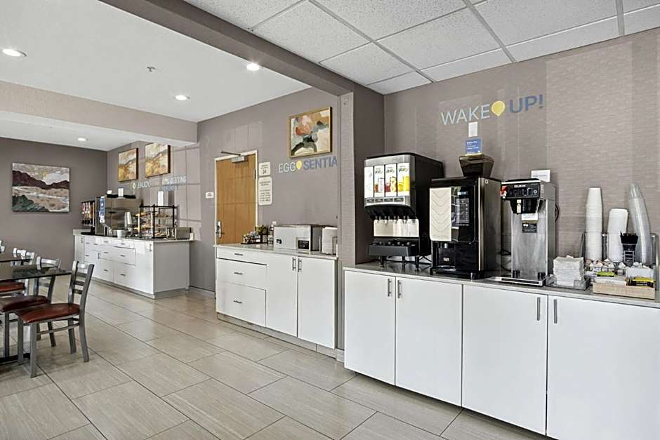 Sonesta Essential Hotels & Suites Kansas City/Blue Springs