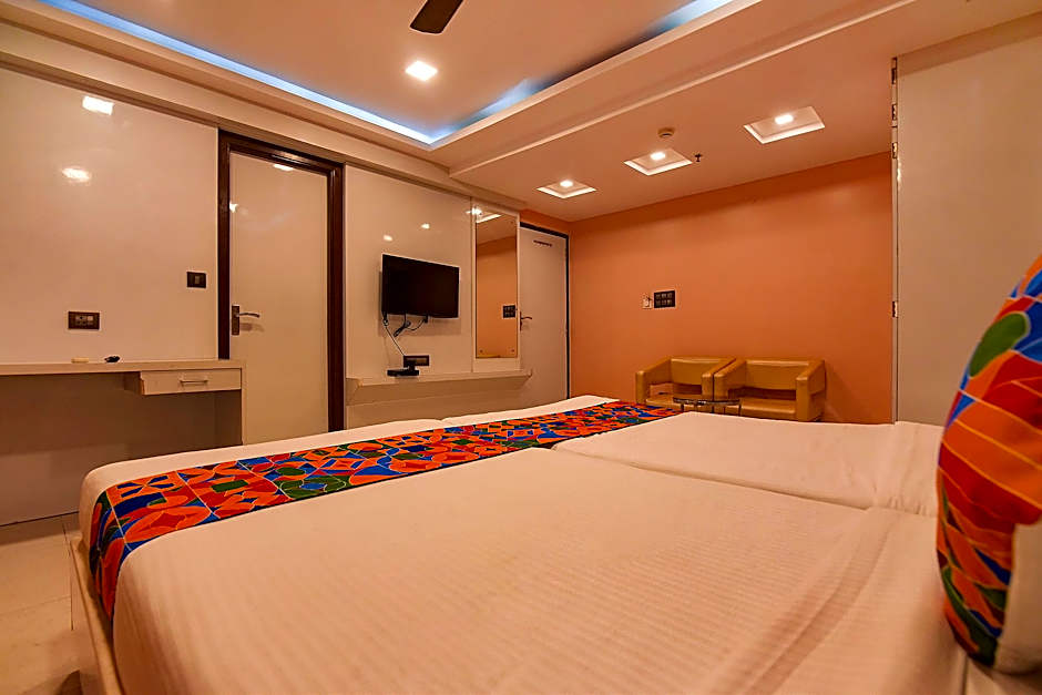 FabHotel Prime Glorious Palace – Calcutta, LA