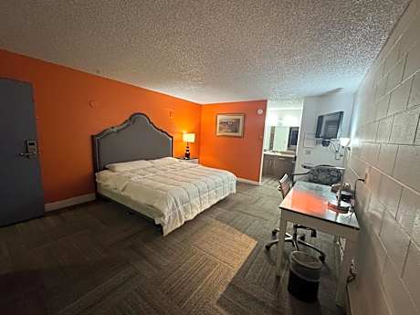 King Bed Non-Smoking