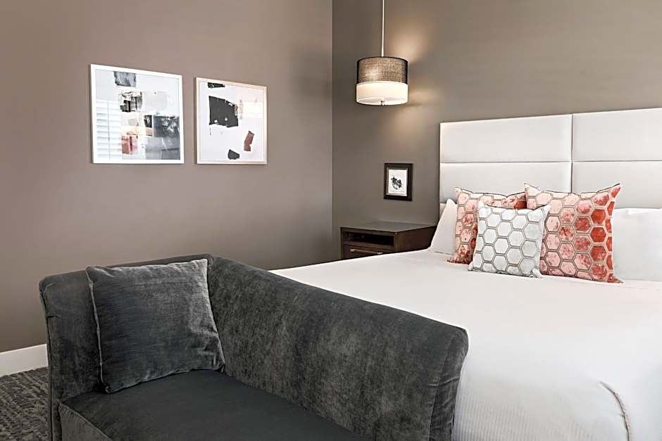 Ambassador Hotel Oklahoma City, Autograph Collection by Marriott