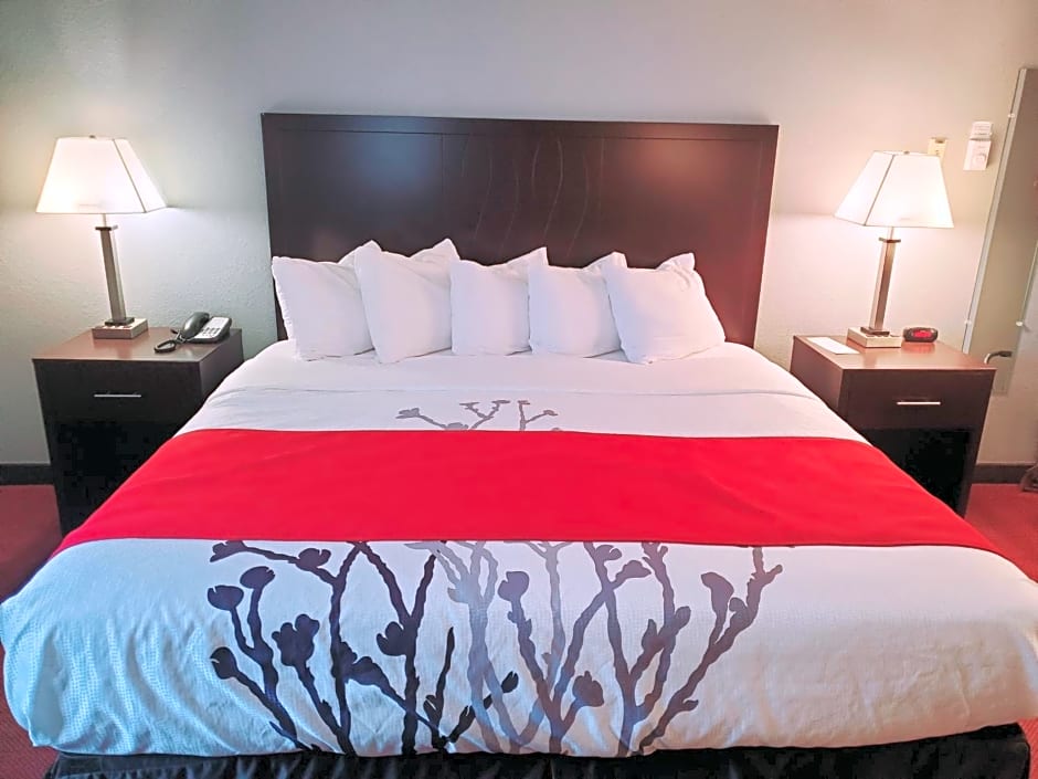 Blackstone Lodge and Suites