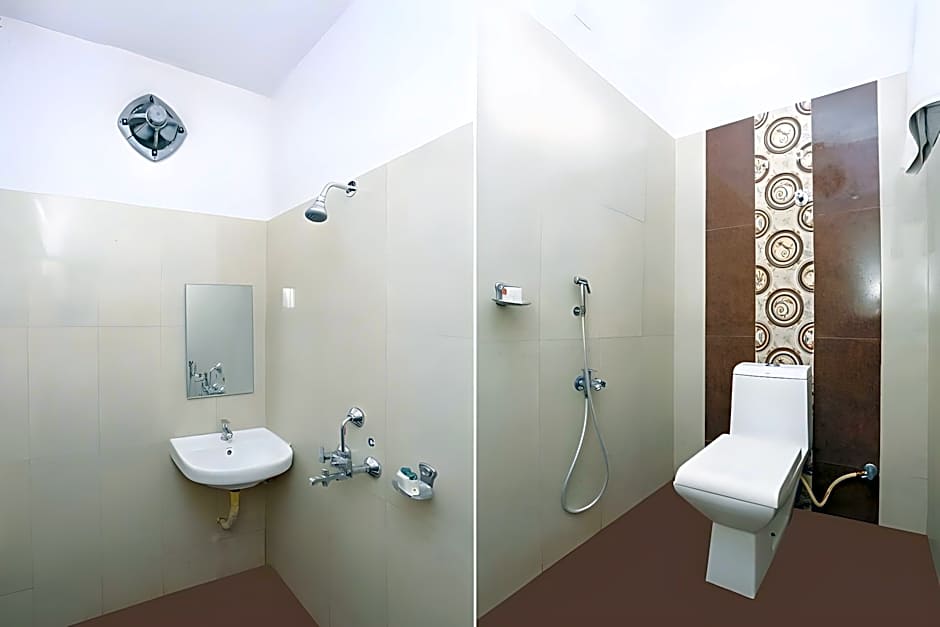 OYO 6651 Hotel Srujana Stay Inn