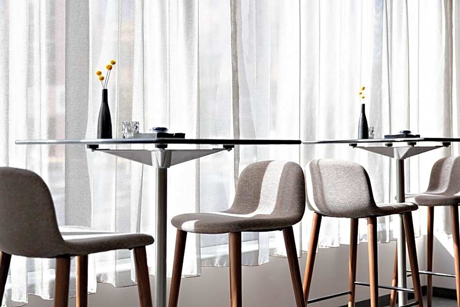 AC Hotel by Marriott Grand Rapids Downtown