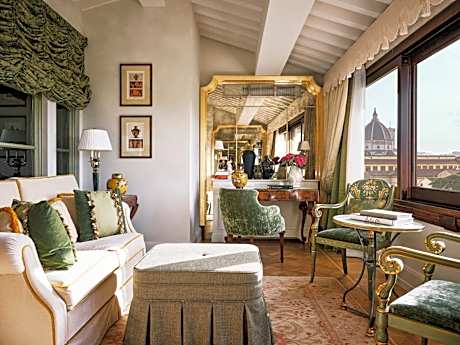Duomo View Executive Suite with King Bed