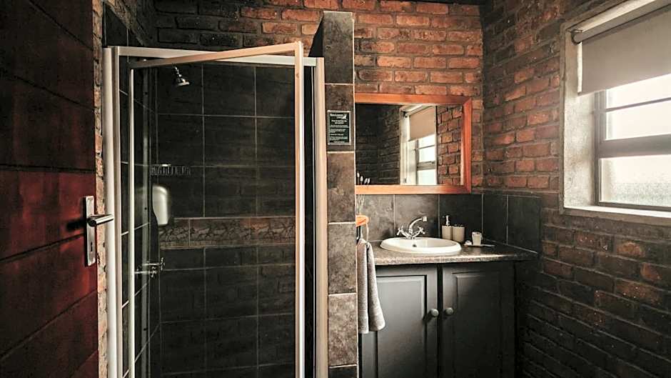 Teri-Lemveli Lodge