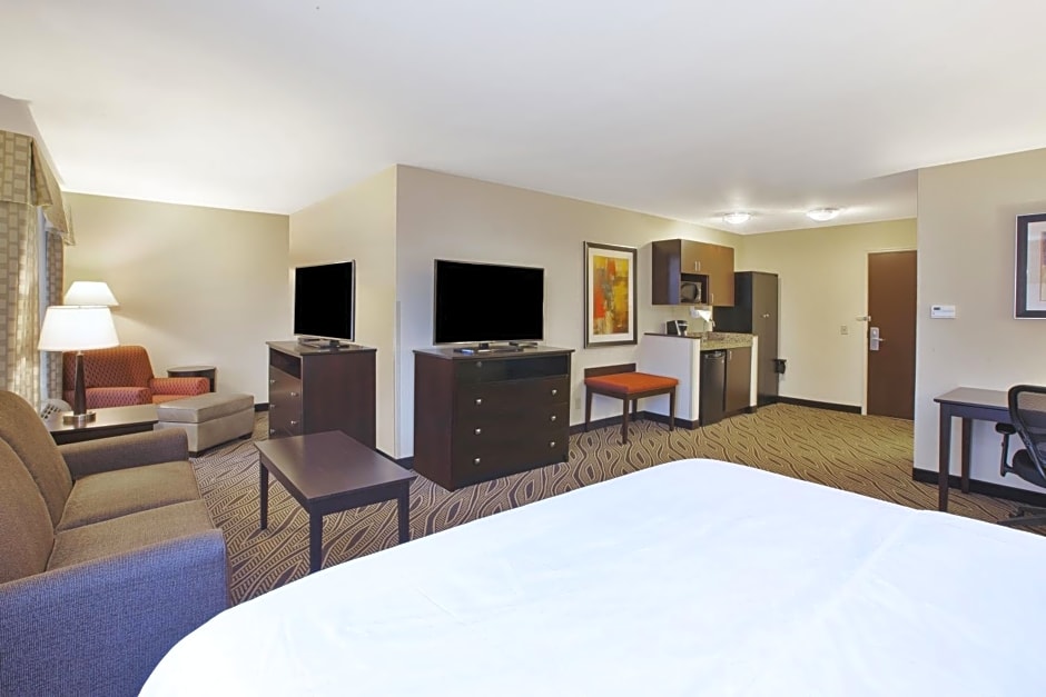 Holiday Inn Express & Suites Washington - Meadow Lands, an IHG Hotel