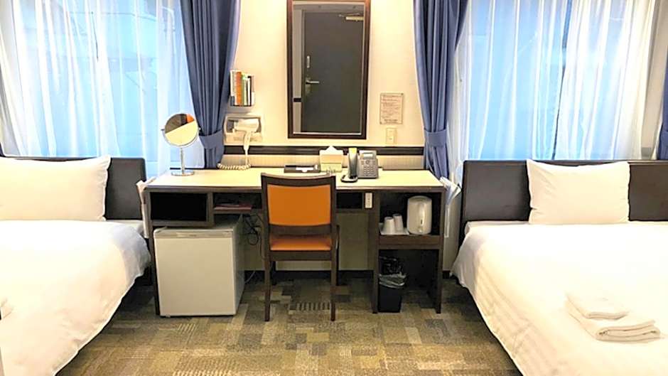 Toyoko Inn Shin takaoka eki Shinkansen Minami guchi