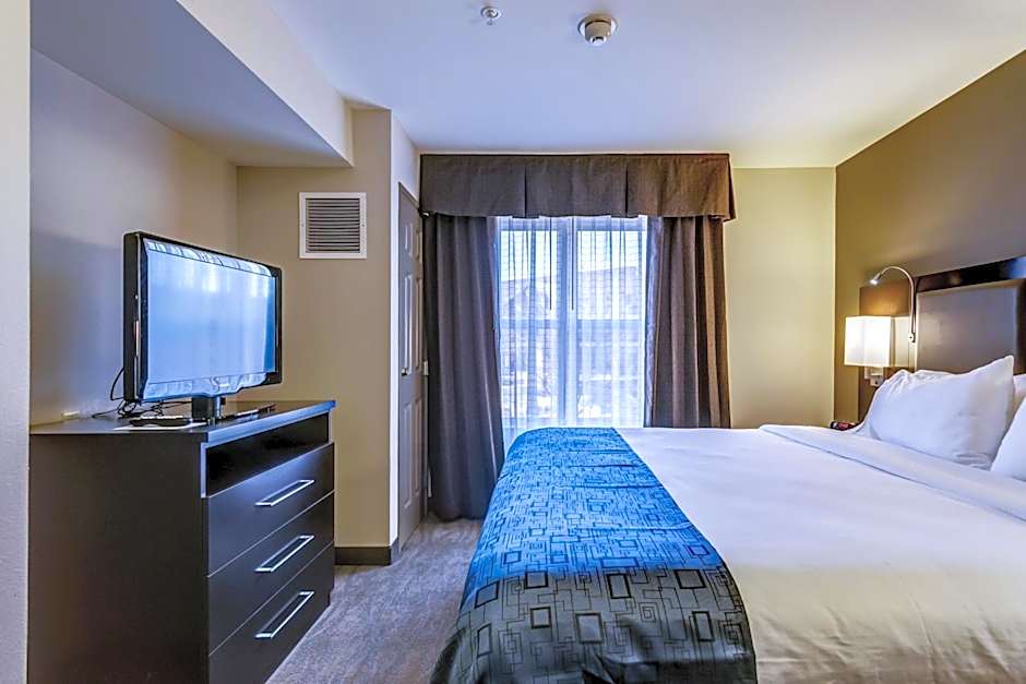 Holiday Inn Express Hotel & Suites St. Louis West-OFallon By IHG