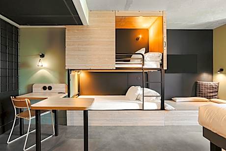 Standard Room with One Double Bed and Three Single Beds