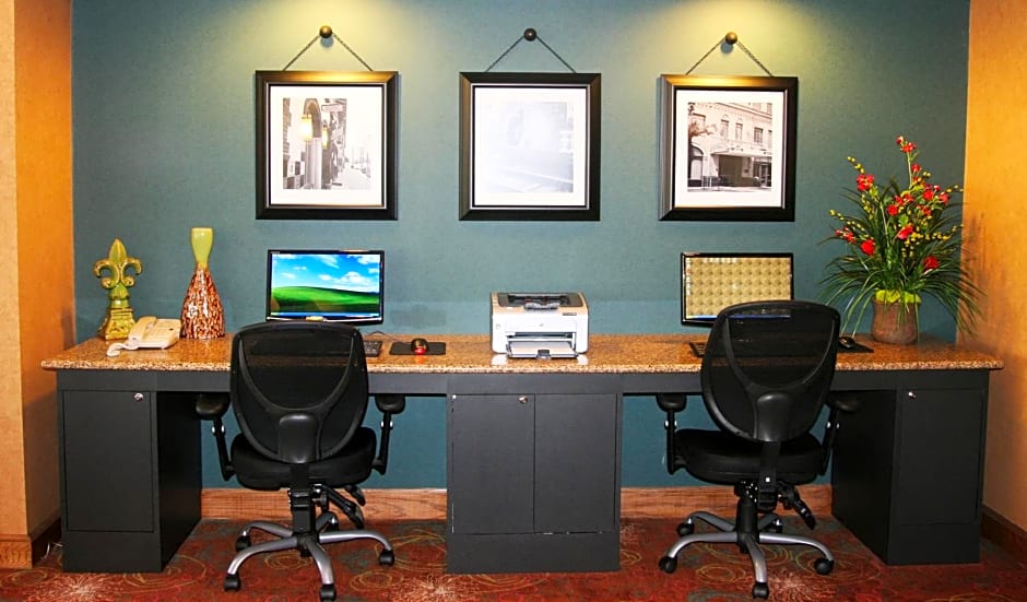 Auburn Place Hotel And Suites