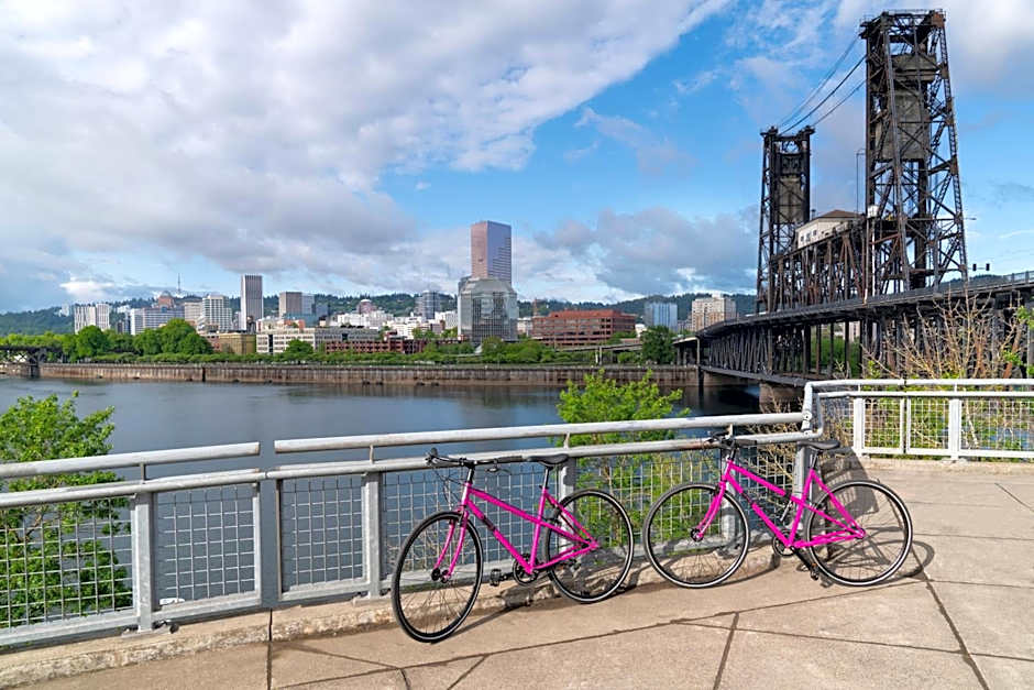 Moxy Portland Downtown