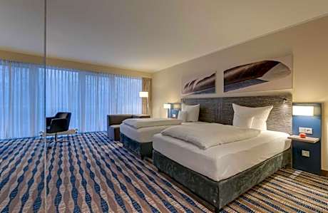 Deluxe Room Twin Beds