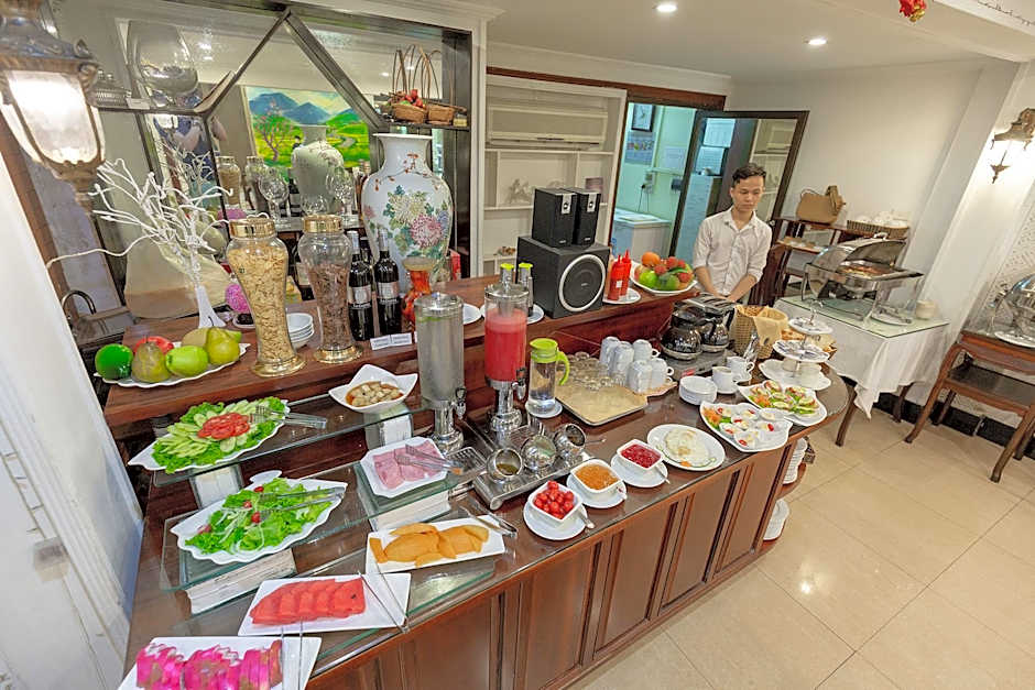 Hanoi Little Town Hotel