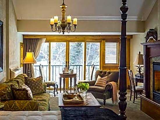 Mirror Lake Inn