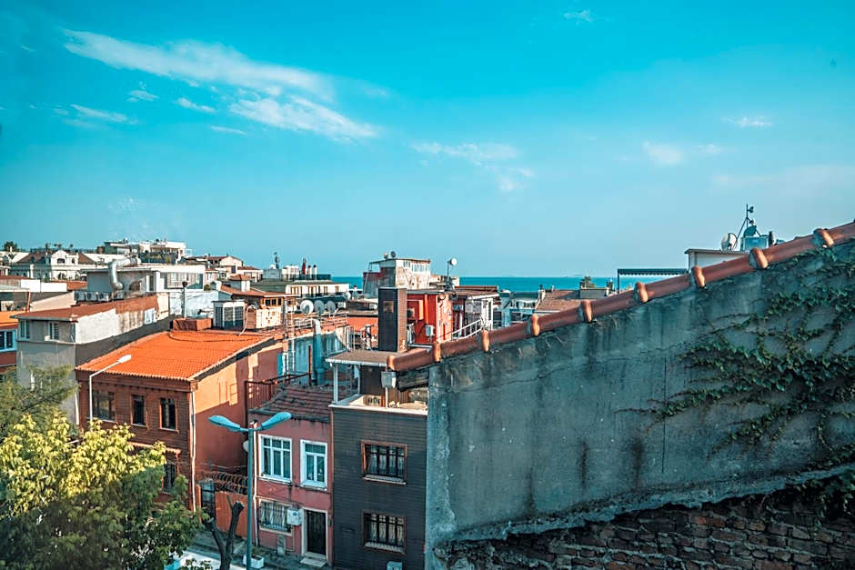 Gulliver Mansion Hotel