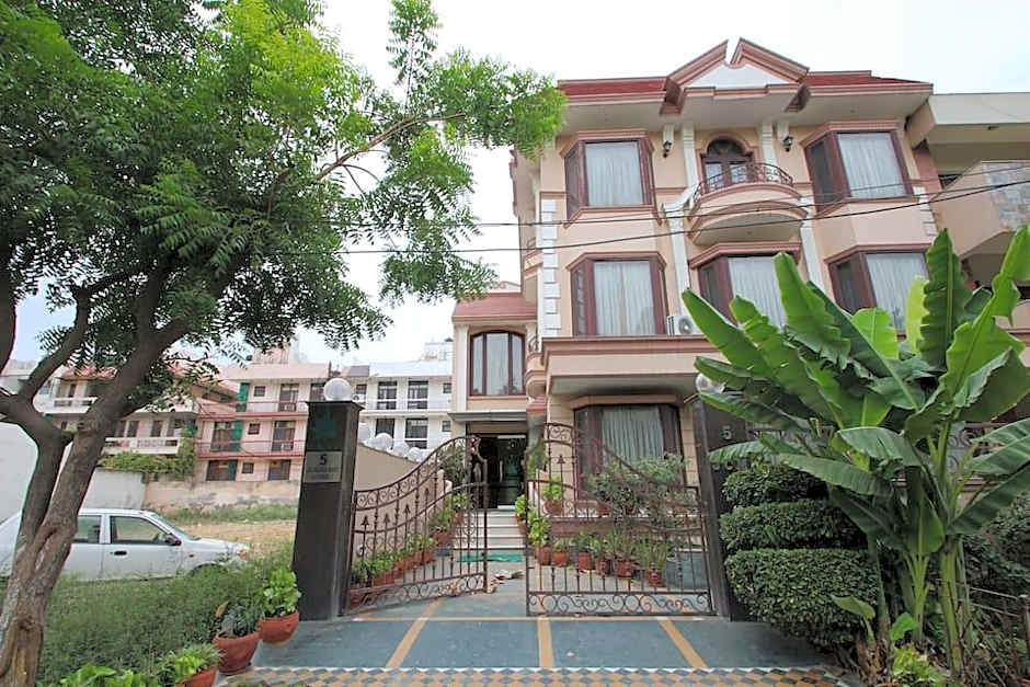 The Maple Leaf @ DLF Cyber City