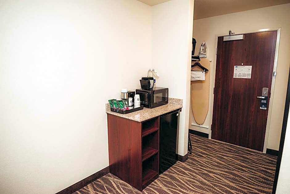 Cobblestone Hotel & Suites - Ottumwa