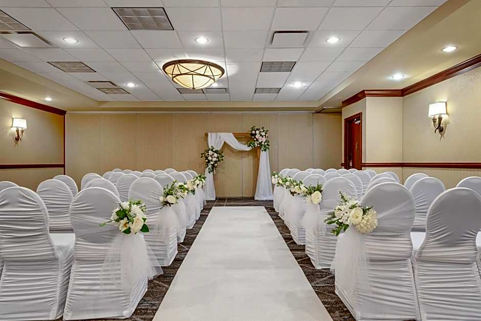 Best Western Plus Port O'Call Hotel