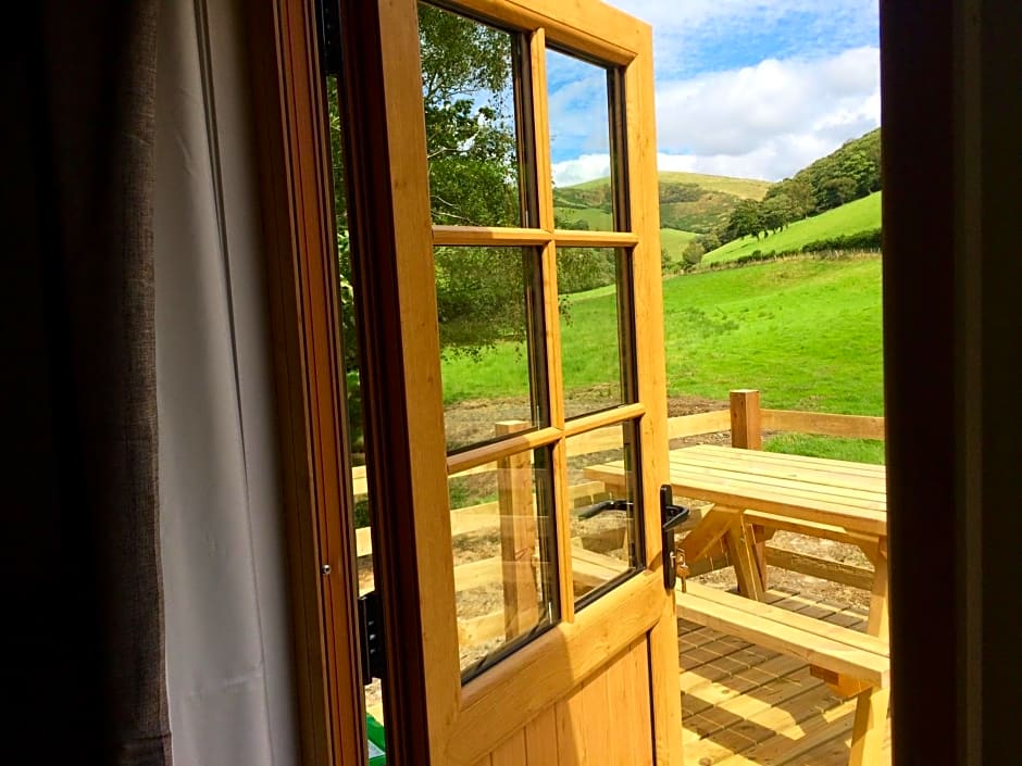 Mid Wales Luxury Huts