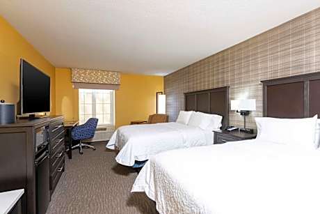 Room with Two Queen Beds - Non-Smoking