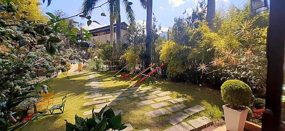 Hotel Serra Everest