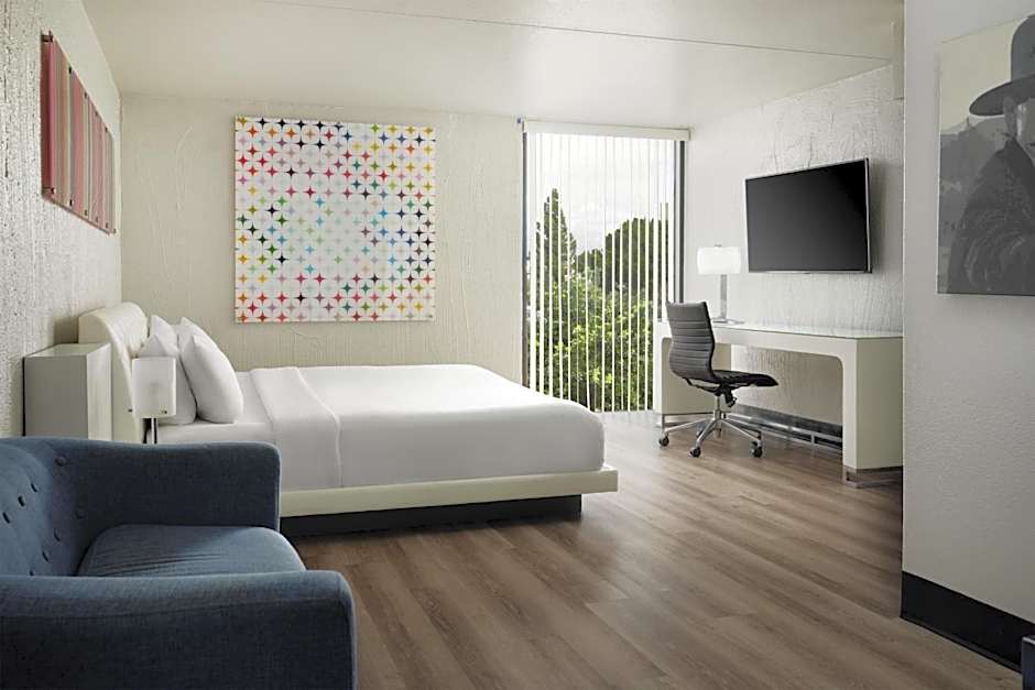 Photo 1 of 76 of The Clarendon Hotel & Spa, BW Signature Collection