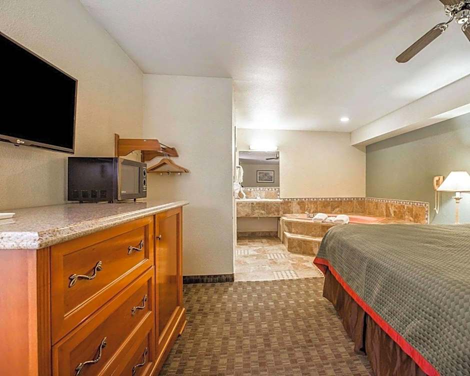 Rodeway Inn Delano