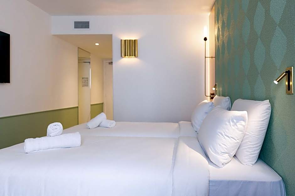 Hôtel Kyriad Prestige Paris Asnieres