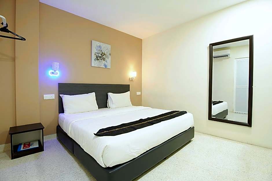 M S Hotel, Tengku Kelana KTM Klang