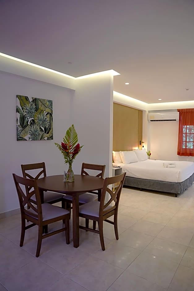 Albrook Inn
