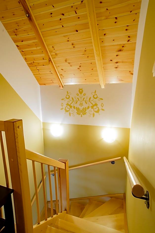 Domki Kaszuby - jezioro las i zoo w Szarlocie