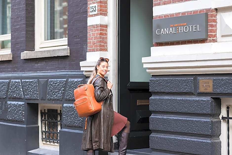 Amsterdam Canal Hotel