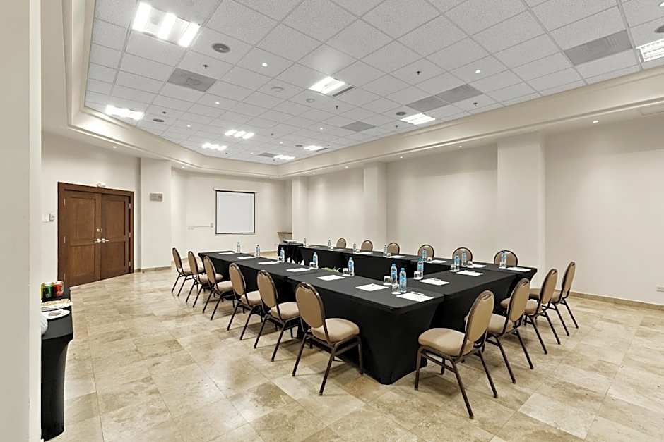 Hotel Aeropuerto Los Cabos