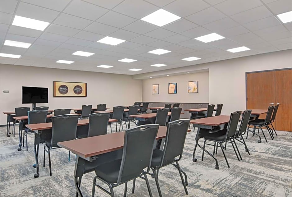 Homewood Suites by Hilton Edison Woodbridge, NJ