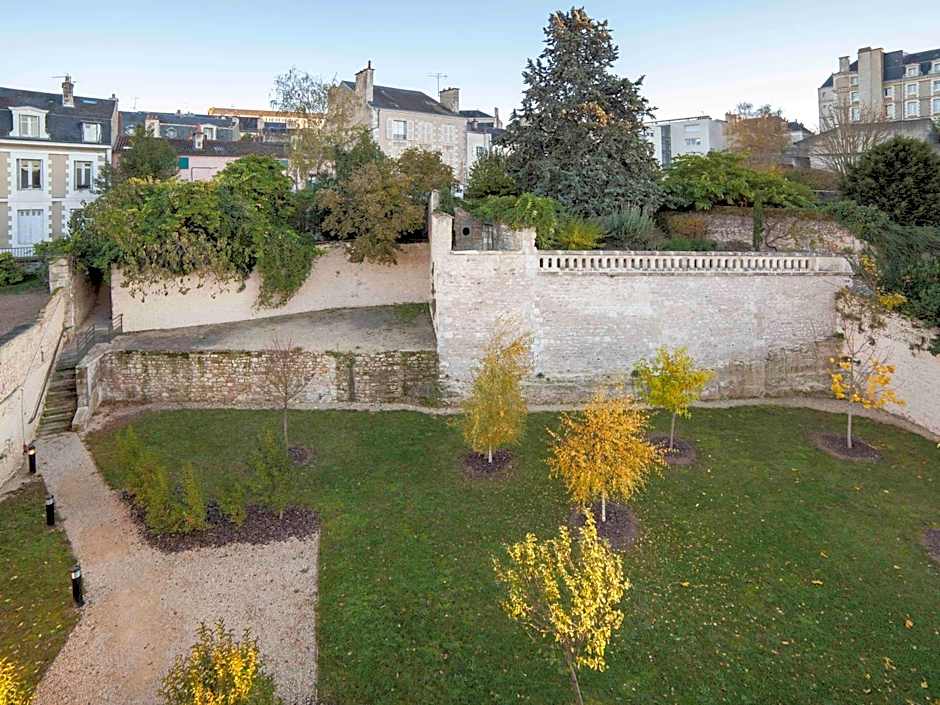Adagio Access Poitiers