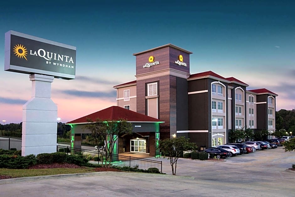 La Quinta Inn & Suites by Wyndham Tupelo