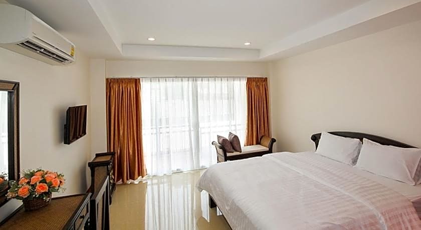 Takanta Place Aparthotel