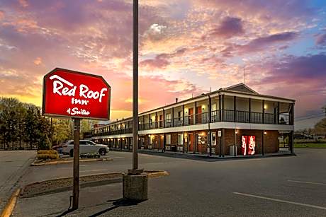 Red Roof Inn & Suites Swansea
