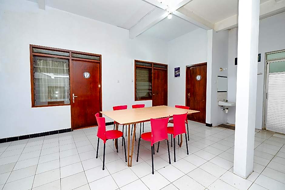 OYO 2240 Simpang Tujuh Residence